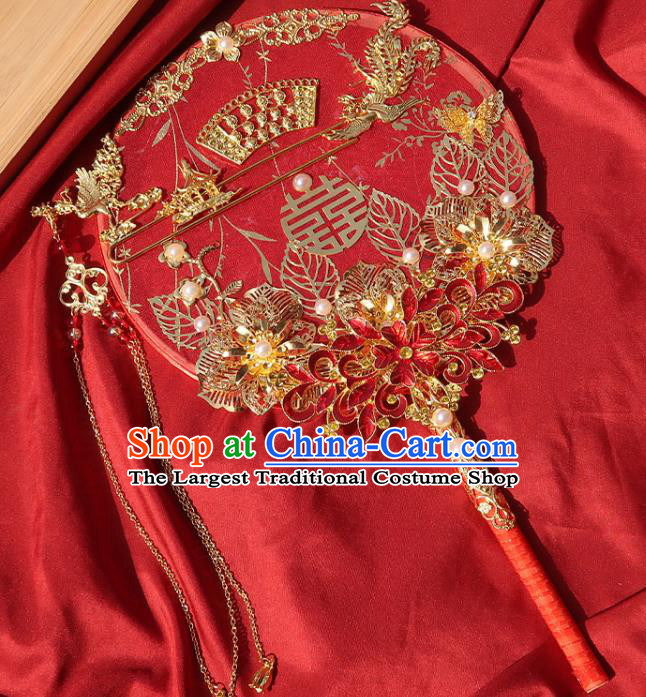 China Traditional Wedding Red Flowers Circular Fan Classical Hanfu Fan Handmade Bride Palace Fan