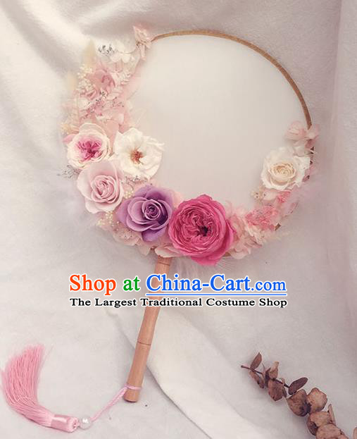 China Classical Dance Circular Fan Traditional Wedding Pink Roses Fan Handmade Bride Feather Palace Fan