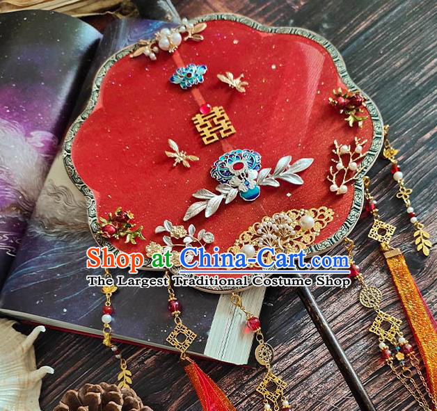 China Traditional Red Silk Fan Wedding Fan Handmade Blueing Lotus Palace Fan
