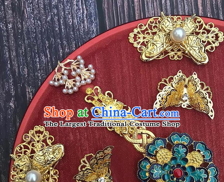 China Handmade Blueing Peony Palace Fan Wedding Circular Fan Traditional Red Silk Fan