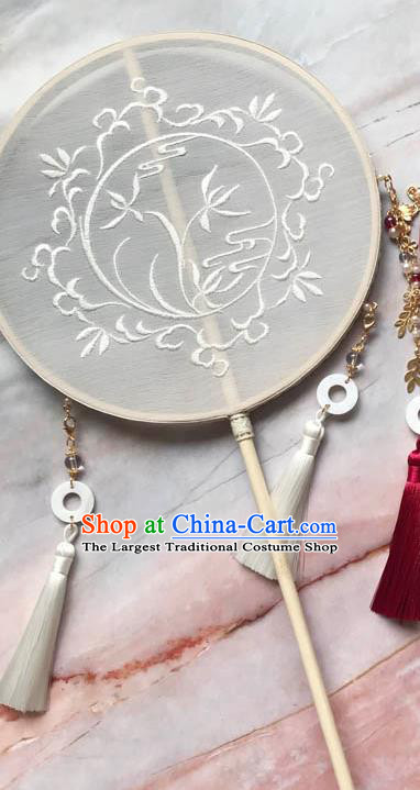 China Handmade Palace Fan Traditional Bride Embroidered Orchids Circular Fan Wedding Beige Silk Fan