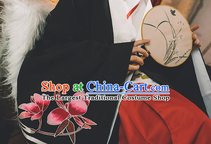 Traditional China Ming Dynasty Historical Clothing Ancient Noble Woman Embroidered Costumes