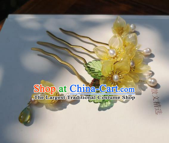 China Traditional Ancient Princess Yellow Flowers Hairpin Ming Dynasty Pearls Hair Stick