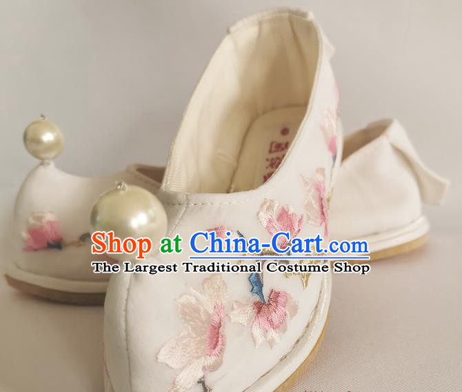 Handmade Chinese Traditional Hanfu Shoes Embroidered Mangnolia Shoes White Bow Shoes