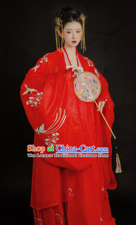 China Ancient Young Beauty Historical Clothing Traditional Tang Dynasty Wedding Costumes