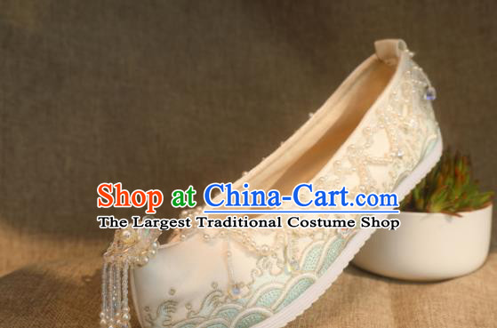 Chinese Traditional Embroidered Shoes Hanfu Beads Tassel Shoes Handmade White Satin Shoes