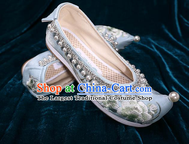 Chinese Ancient Princess Hanfu Pearls Shoes Traditional Embroidered Peach Blossom Shoes Handmade Blue Satin Shoes