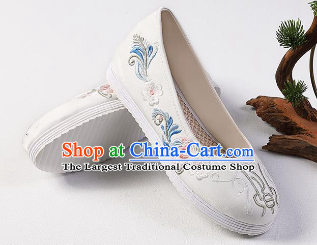 Chinese Classical Embroidered White Shoes Traditional Wedding Shoes Handmade Hanfu Shoes