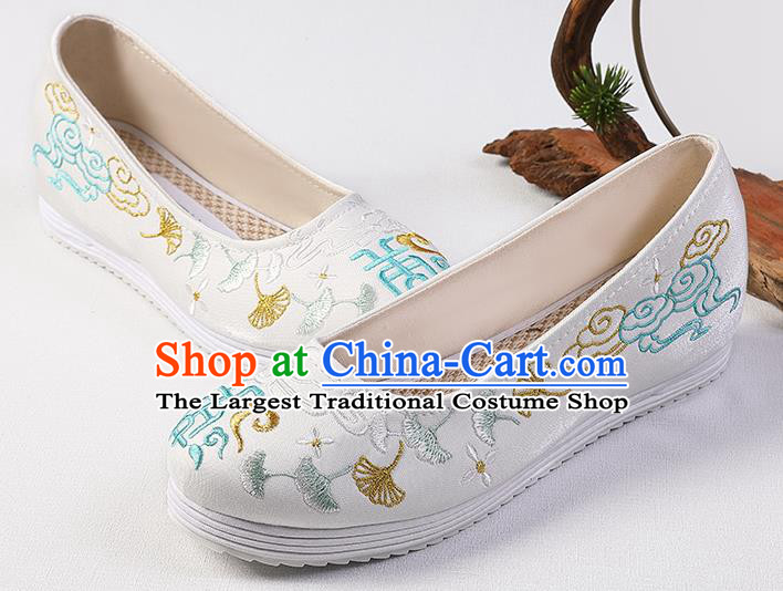 Chinese Classical Embroidered White Shoes Traditional Wedding Shoes Handmade Hanfu Shoes