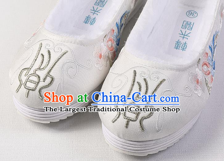 Chinese Traditional Winter Shoes Handmade Embroidered Shoes Hanfu Cloth Shoes