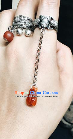 China Handmade Jewelry Accessories National Silver Ring Traditional Agate Cicada Circlet