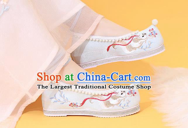 China Classical Beads Shoes Embroidered Fox Shoes Traditional National White Cloth Shoes