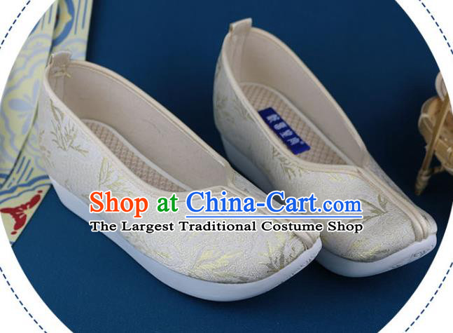 China Traditional Ming Dynasty Beige Brocade Shoes Ancient Princess Shoes