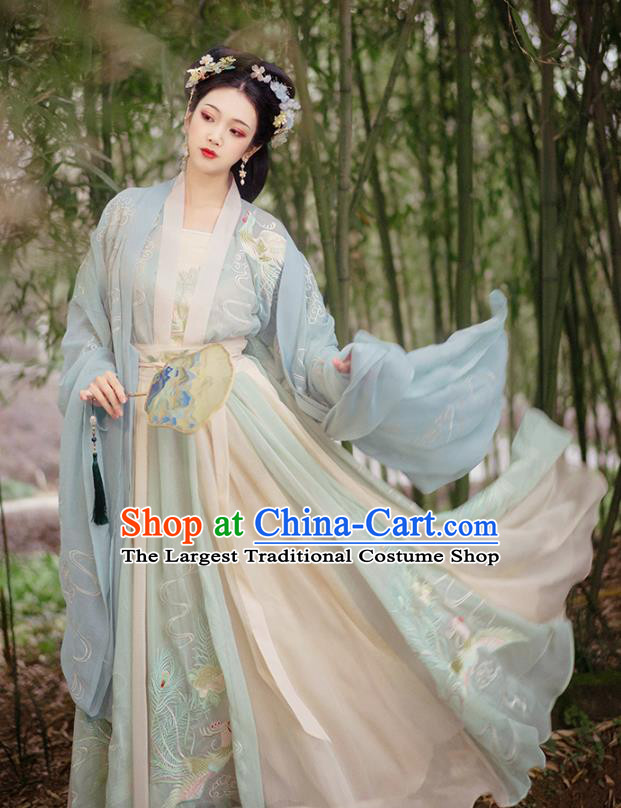China Traditional Embroidered Hanfu Clothing Ancient Jin Dynasty Princess Costumes