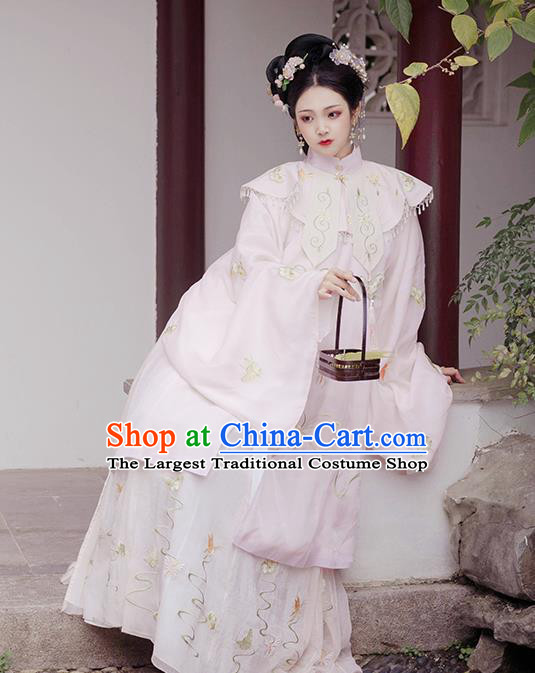 China Ancient Ming Dynasty Patrician Female Costumes Traditional Hanfu Apparels Court Embroidered Clothing