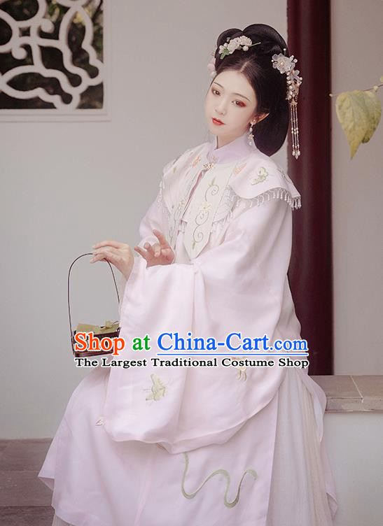 China Ancient Ming Dynasty Patrician Female Costumes Traditional Hanfu Apparels Court Embroidered Clothing