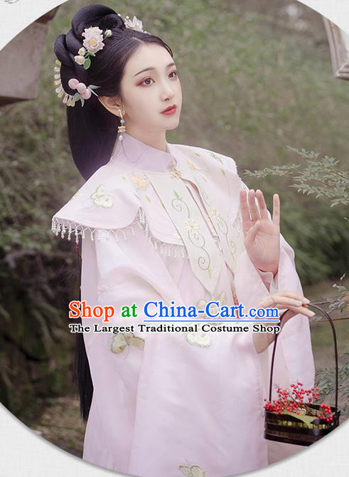 China Ancient Ming Dynasty Patrician Female Costumes Traditional Hanfu Apparels Court Embroidered Clothing