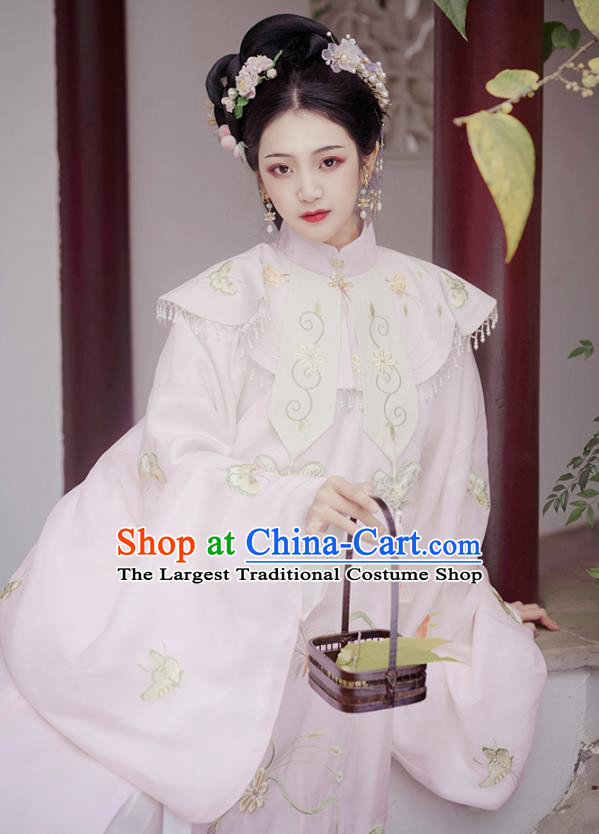 China Ancient Ming Dynasty Patrician Female Costumes Traditional Hanfu Apparels Court Embroidered Clothing