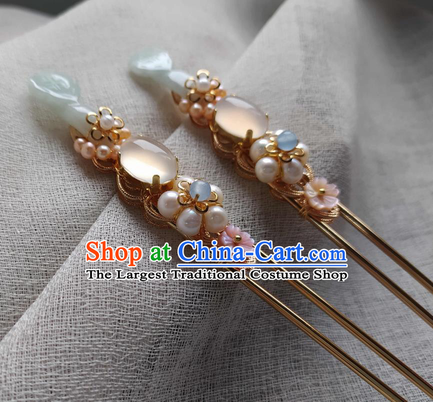 Chinese Handmade White Chalcedony Hairpin Traditional Ming Dynasty Princess Pearls Hair Stick