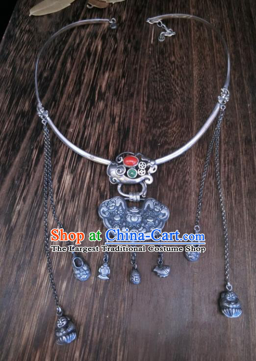 Handmade Chinese Wedding Agate Necklace Accessories National Silver Carving Necklet Pendant