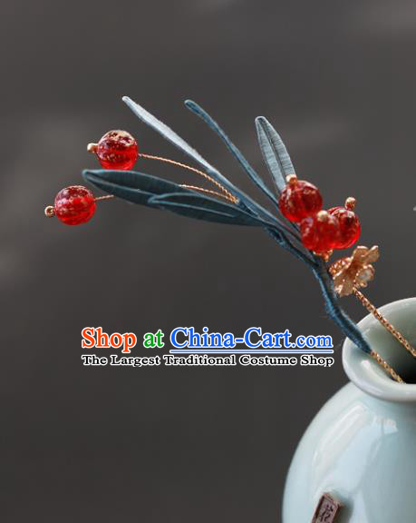 China Traditional Song Dynasty Young Lady Hairpin Classical Red Berry Hair Stick