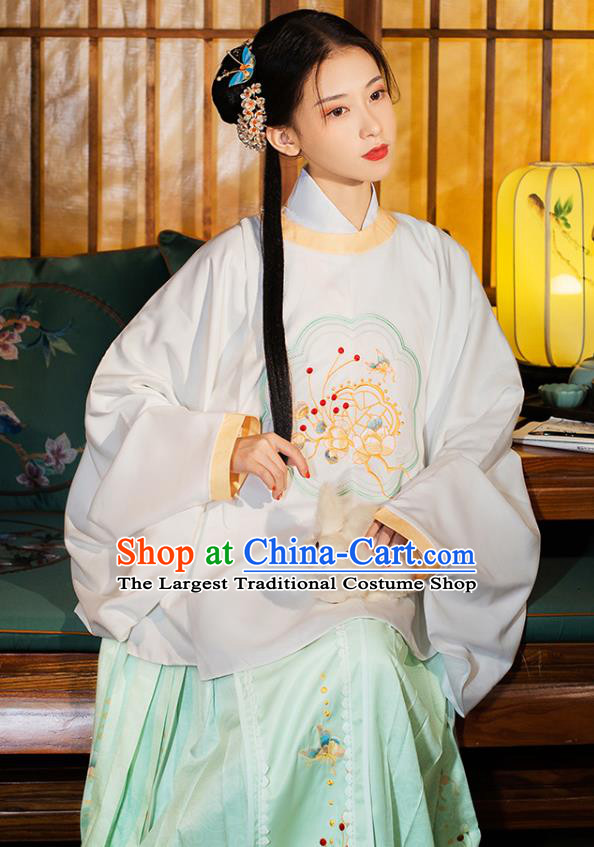 China Traditional Ming Dynasty Young Woman Historical Costumes Ancient Country Lady Hanfu Dress Clothing