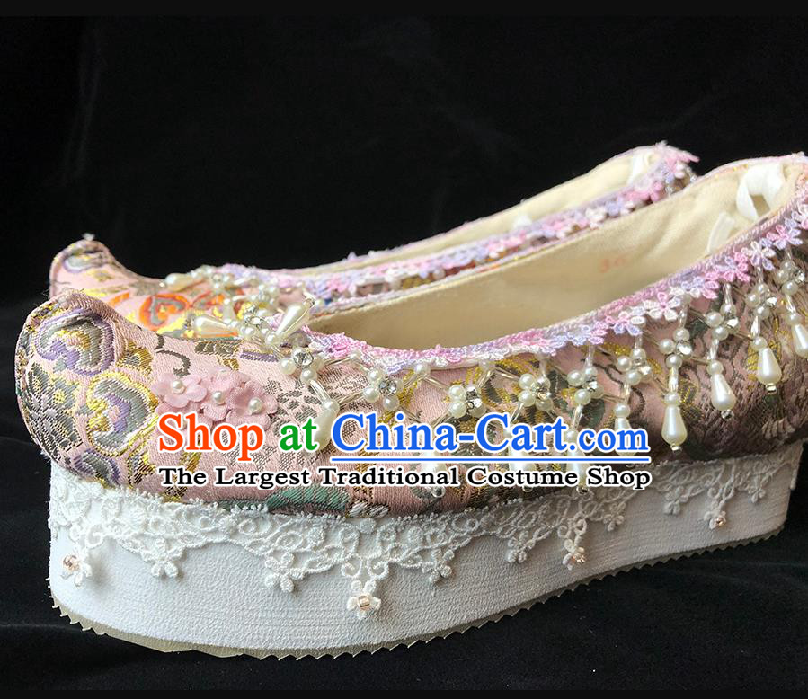 China Traditional Ming Dynasty Wedding Hanfu Shoes Classical Pink Brocade Shoes Ancient Princess Pearls Shoes