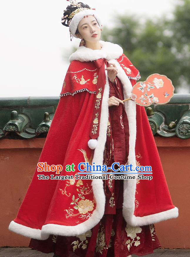 China Ancient Imperial Consort Red Cape Clothing Traditional Ming Dynasty Noble Mistress Costume