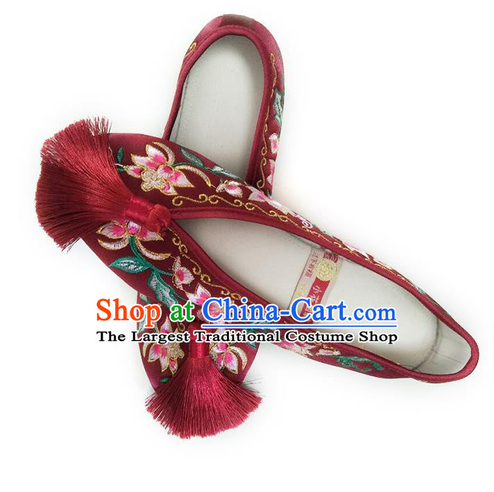 China Embroidered Flowers Shoes Classical Wedding Xiu He Shoes Traditional Wine Red Satin Shoes