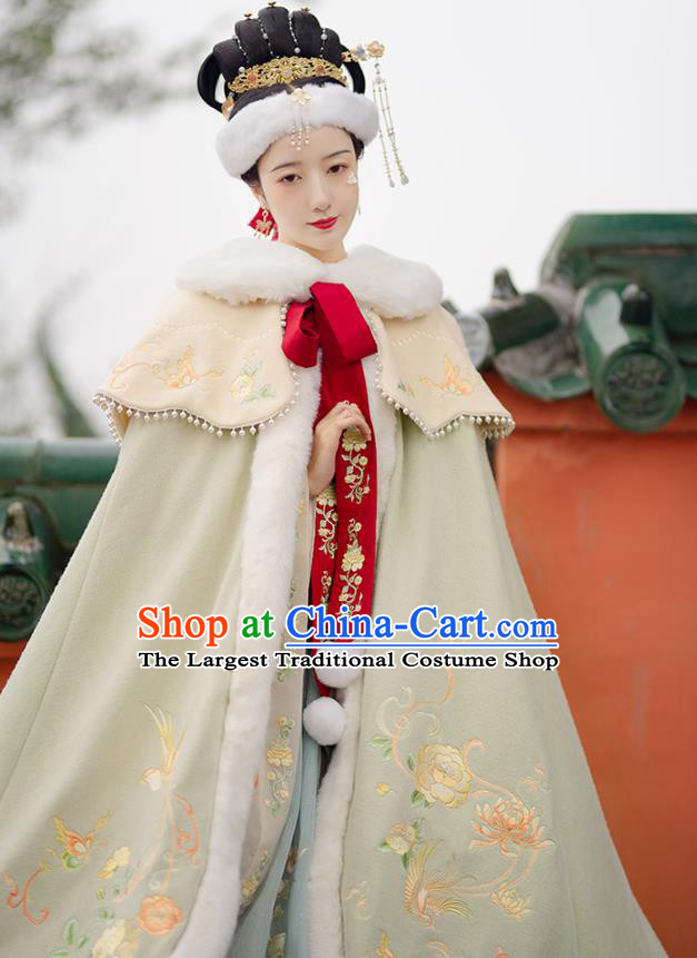 China Ancient Young Mistress Hanfu Clothing Traditional Ming Dynasty Noble Women Embroidered Cloak