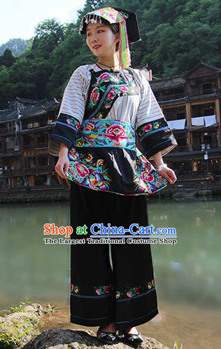 Chinese Miao Nationality Female Informal Clothing Xiangxi Ethnic Folk Dance Costumes and Hat