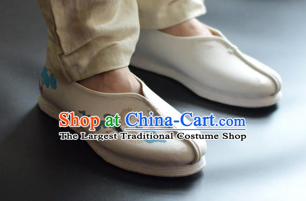 China Handmade Painting Crane Beige Cloth Shoes Tai Chi Shoes for Men