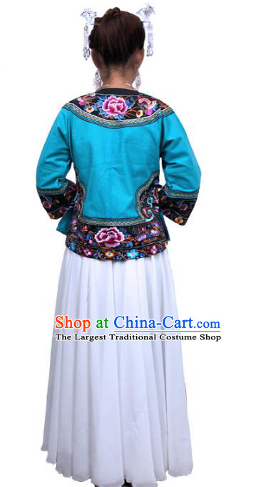 Chinese Miao Ethnic Woman Costume Hmong Nationality Folk Dance Dress Minority Stage Show Clothing and Headpieces