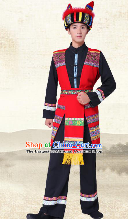 China Yao Nationality Wedding Costumes Guangxi Province Ethnic Minority Bridegroom Outfits and Headwear