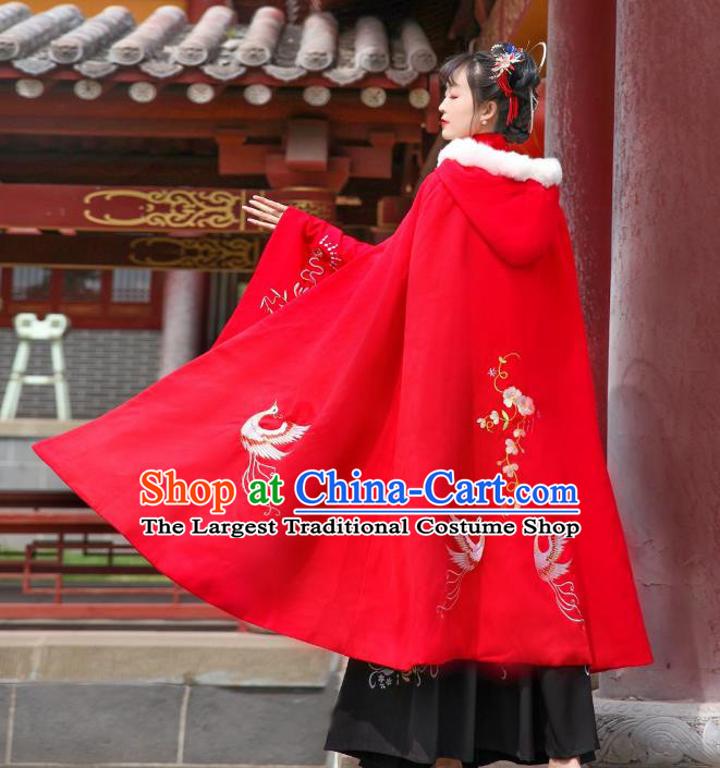China Ancient Princess Red Hanfu Cape Traditional Ming Dynasty Palace Lady Embroidered Long Cloak