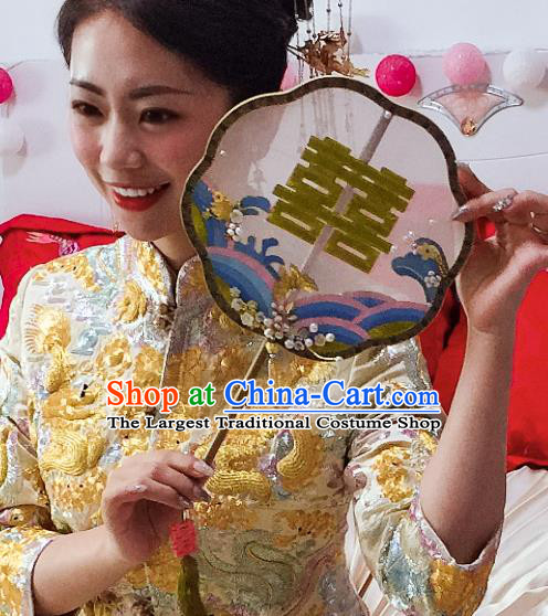 China Handmade Bride Palace Fan Traditional Xiuhe Suit Silk Fan Embroidered Wedding Fan