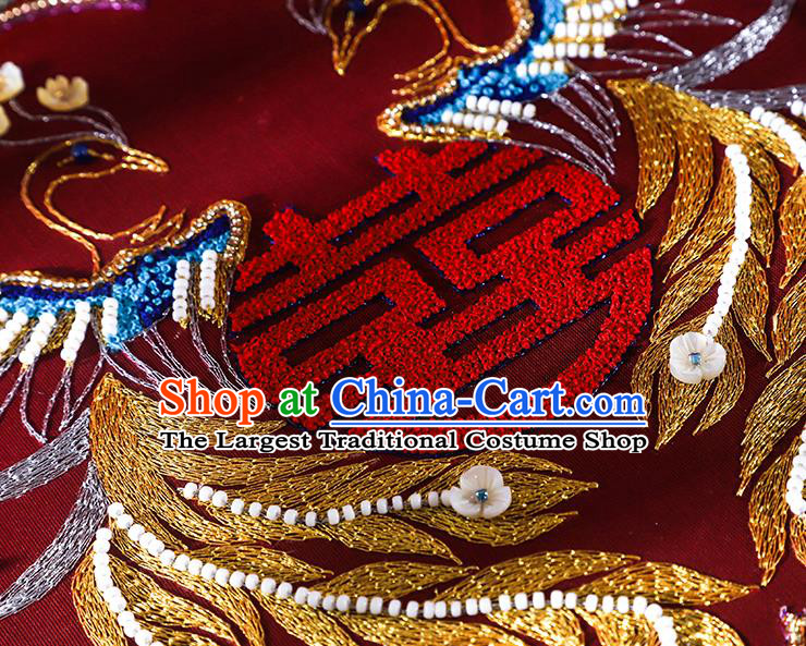 China Embroidered Sequins Phoenix Fan Handmade Bride Palace Fan Traditional Xiuhe Suit Red Silk Circular Fan