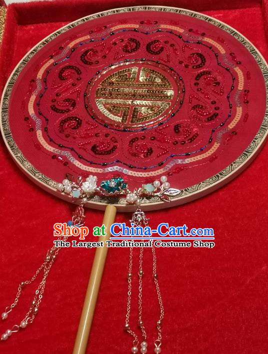 China Traditional Circular Fan Handmade Bride Red Silk Palace Fan Wedding Golden Sequins Fan