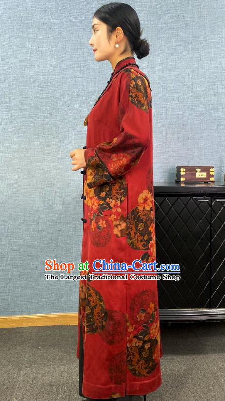 China Traditional Tang Suit Outer Garment National Woman Printing Red Silk Dust Coat