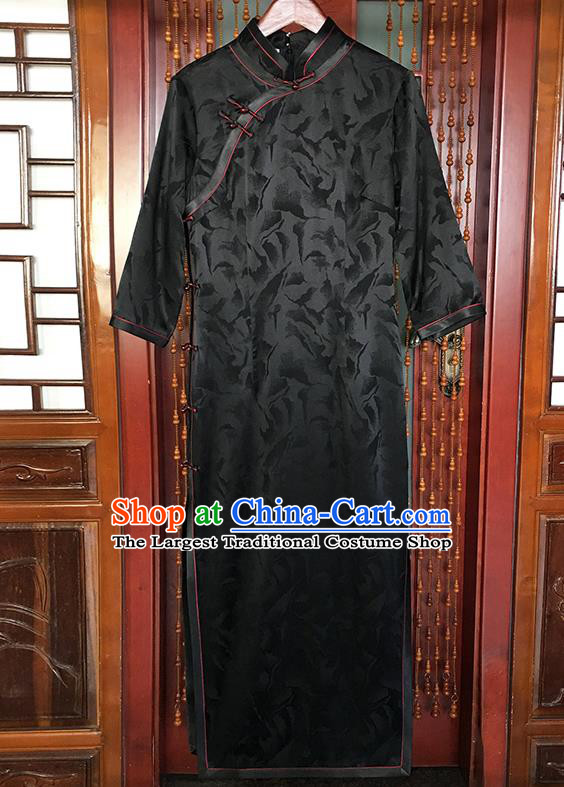 China National Black Silk Qipao Dress Classical Mother Elegant Clothing Traditional Feather Pattern Cheongsam