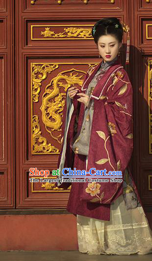 Traditional China Ming Dynasty Court Woman Historical Costumes Ancient Imperial Empress Hanfu Dress Clothing