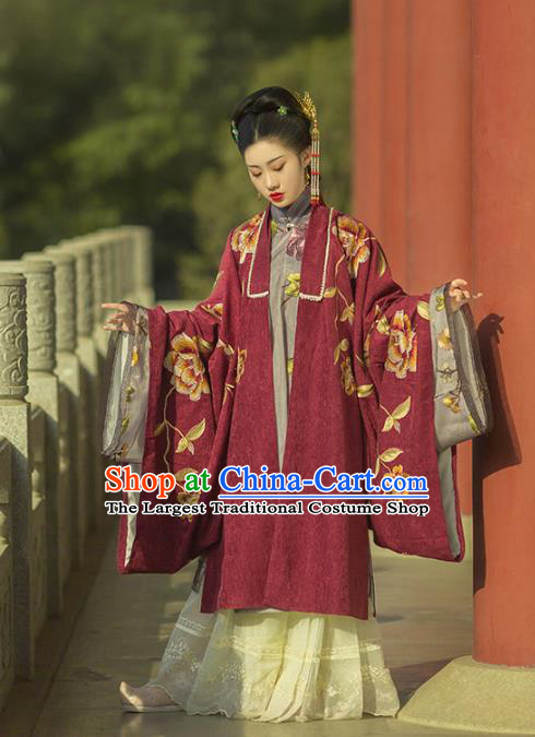 Traditional China Ming Dynasty Court Woman Historical Costumes Ancient Imperial Empress Hanfu Dress Clothing