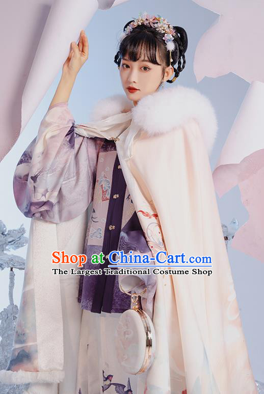 China Traditional Ming Dynasty Court Beauty Hanfu Clothing Ancient Royal Princess Embroidered Cape