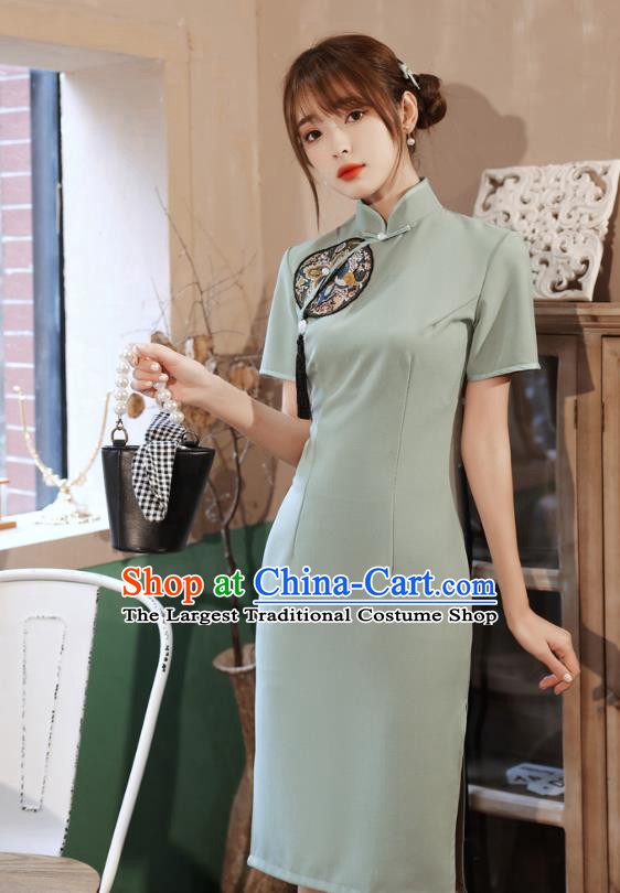 Chinese Classical Qipao Dress Traditional Young Girl Light Green Cheongsam