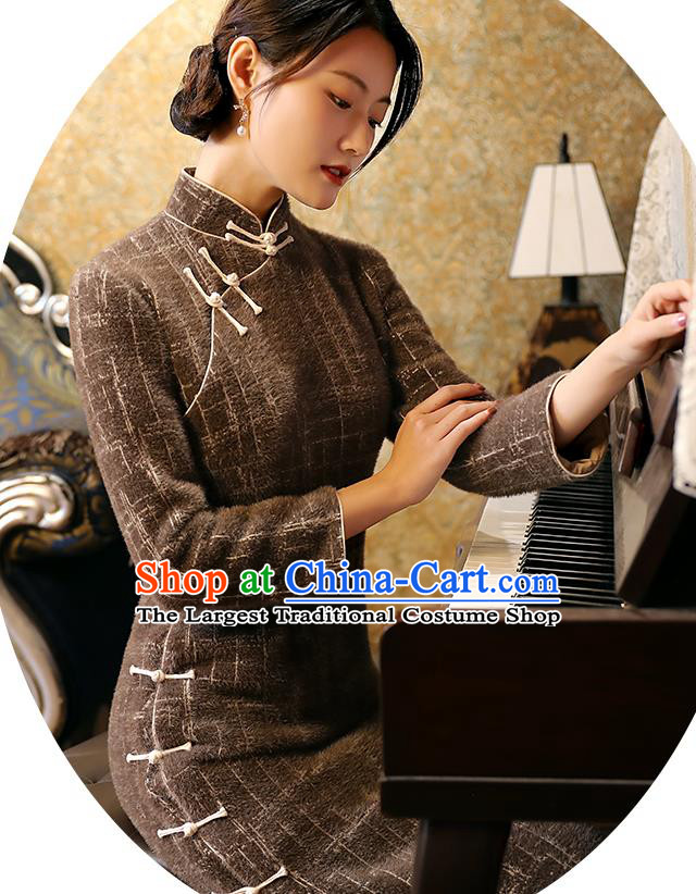 Chinese Traditional Winter Cheongsam National Young Lady Costume Classical Brown Mink Hair Qipao Dress