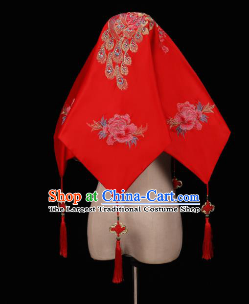 China Traditional Wedding Satin Headwear Bride Red Veil Xiuhe Suit Embroidered Peacock Peony Headdress