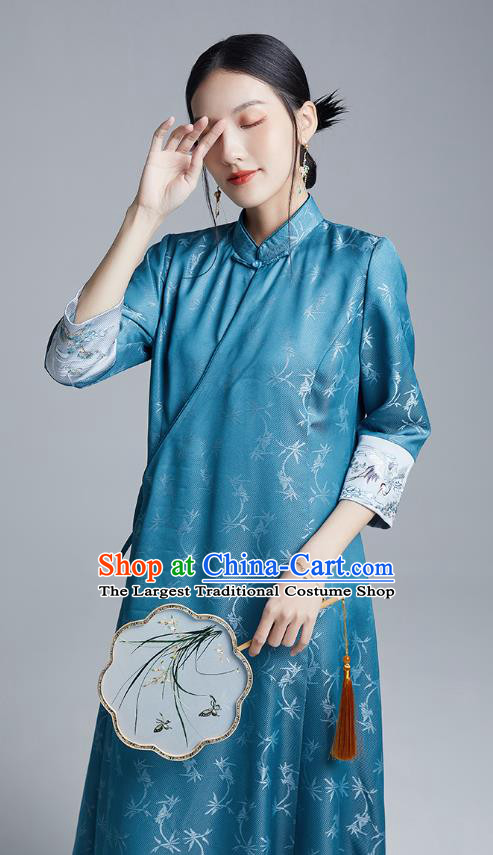 China Classical Embroidered Silk Cheongsam Costume Traditional Young Lady Blue Brocade Qipao Dress