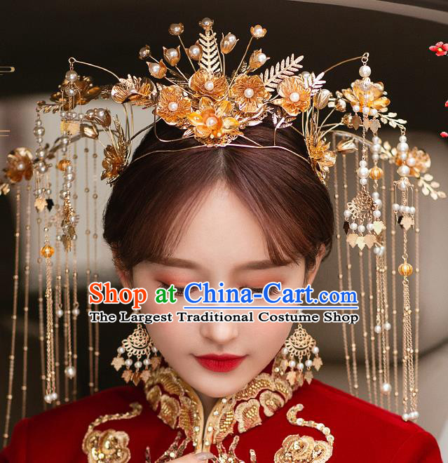 Chinese Bride Hair Clasp Traditional Wedding Hair Accessories Classical Xiuhe Suit Golden Flowers Tassel Hair Crown