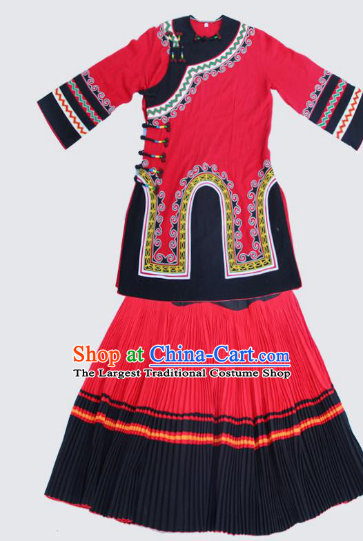 China Traditional Liangshan Ethnic Bride Costumes Yi Nationality Minority Wedding Outfits Clothing and Headwear