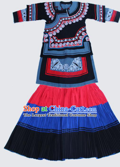 China Yi Nationality Wedding Clothing Traditional Liangshan Ethnic Folk Dance Costumes and Headwear